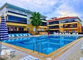 Karasu Da Havuz Cepheli Mutfak Ayrı Arakat 2+1 Satılık Daire
