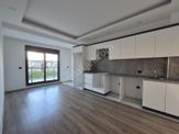 Acil Muratpaşa Yeşildere'de K.otoparklı Havuzlu Y. Grş 1+1 Daire