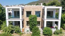 Bodrum Kumbahçede Ayrıcalıklı Bir Konumda Denize Sıfır Son Daire