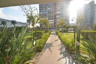 Mavişehir Modern-4'te Kiralık Lüks Eşyalı Peyzaj Manzaralı 2+1 Daire