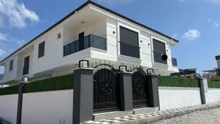 Didim Hisar Mahallesinde Satılık 3+1 Ayrı Mutfaklı Bahçeli Villa