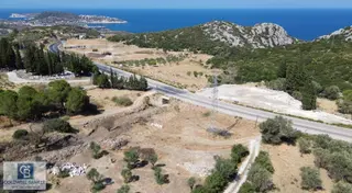 Karaburun Anbarseki'de Ana Yola Cepheli 1926 M² Tarla