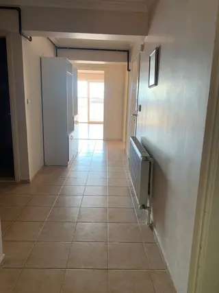 Sahibinden Sahibinden 4+1,asansörlü,geniş ,arakat