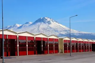 Aksaray Bahçesaray Yeni Sanayide Oto Tamircilerde Satılık Dükkanlar