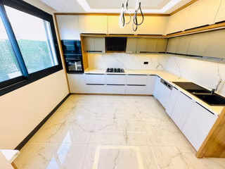 Yenimahalle De Şömineli Ve Dağ Manzaralı 4+1 Sıfır Lüx Satılık Triblex Villa