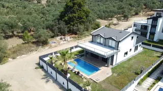 Altınoluk Ta 650 M2 Arsa İçinde Özel Havuzlu Villa