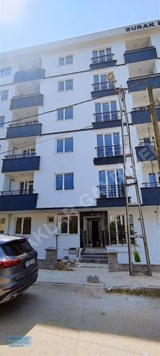 Sancaktepe Ufuk Caddesi'nde Sıfır 2+1 Daire Kat Mülkiyetli