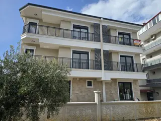 Kuşadası Davutlar Satılık 1+1 Daire Denize Yakın Merkezi Konum