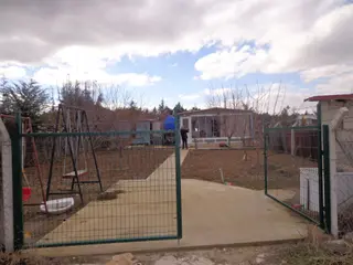 Gölgaşı Karşıyakada 250 M2 Ev Yapılı Bahçe