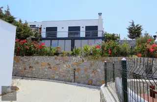 Bodrum Yahşi Sınırında Tam Müstakil Plajlı Ortak Havuzlu Villa Bodrum Yahşi Sınırında Tam Müstakil Plajlı Ortak Havuzlu Villa