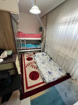Aktif'ten Karataş Da 3 Cepheli Çift Balkonlu Satılık 2+1 Daire