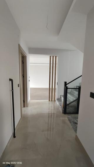 Bağlıca’da 5 + 1hamamlı Saunalı Satılık Villa