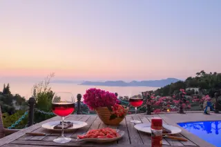 Stop’tan Faralya’da Full Deniz Manzaralı Müstakil Villa