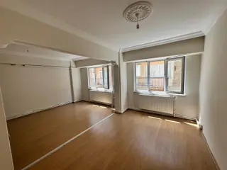 Liderden Koca Camii Mevkii Satılık Doğalgazlı Ayrı Mutfaklı 2+1 2.kat Daire