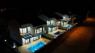 Aydın Didim Altınkum Yeşilkent Yolu 5+1 Satılık Villa