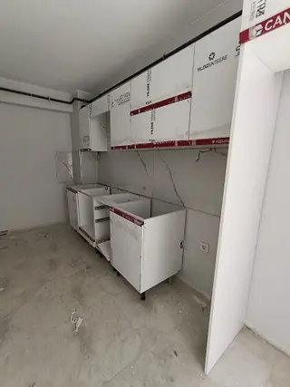 Çamlıca Mahallesinde Birlik Caddesi Yakını Satılık 2+0 Daire