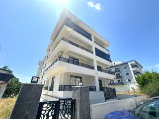 🔴🔴 Güç Gayrimenkul'den Akçay'da Denize 400m Ara Kat Ultra Lüx Sıfır Satılık 2+1 Daire