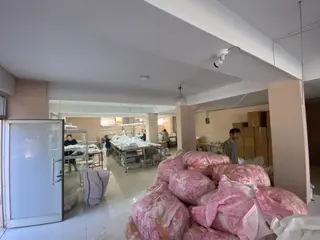 Acill Konak Ulubatlı Mah.de Ana Yol Yakını 320m2 Batarlı 3 Bölmeli Hazır Kiracılı Satılık Dükkan