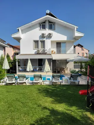 Stop’tan Plaja 750mt.turizm Belgeli 5+1 Müstakil Havuzlu Villa