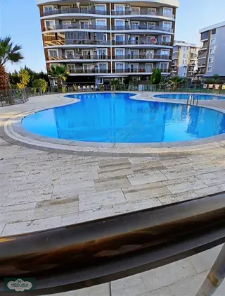 İzmir Torbalı Mahallesinde Havuzlu Site Satılık Daire