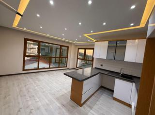 Davutlar Merkezde Sıfır Tek Blok Asansörlü Çift Banyolu 2+1 100m2 Lux