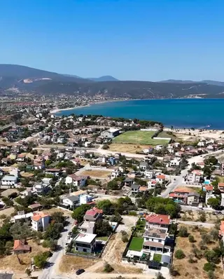 15/30 İmarlı Villa Arsası