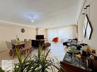 Marmaris Merkez'de Sahile Yakın Ara Kat 3+1 Düz Daire