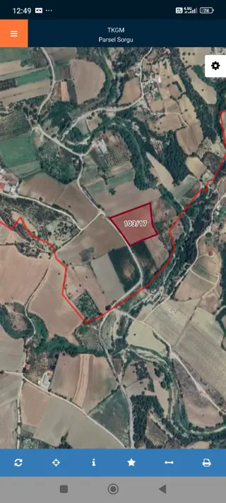 Ana Yol Üzeri Karaisali Merkese 2 Dakika