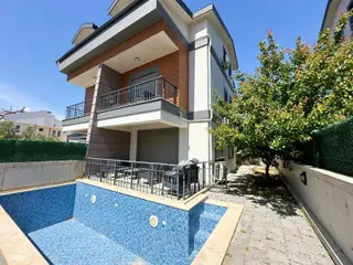 Çalış'ta Satılık Yeni 4+1 Müstakil Villa
