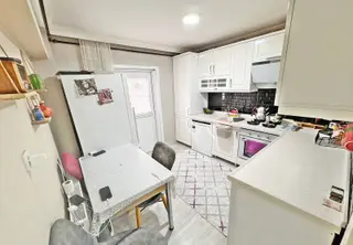 Atapark Mahallesi'nde Cadde Üzerinde 3+1 Daire!