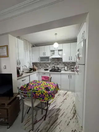 🏡uncubozköy Mahallesi 🏡 ✅2+1 85 M2 5 Katlınım 1 Katı ❇️kombi Petekli