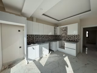 Göksuda Havuzlu Site İçinde Ebv.banyolu Geniş 2+1 Fırsat Daire