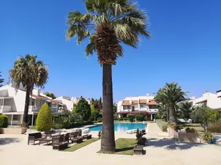 Ilıca Denize Düzayak 250m Havuzlu Sitede 4+1 Dubleks Villa