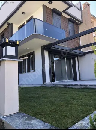 Karaova'da 2+1 Sıfır Geniş Bahçeli Satılık Villa