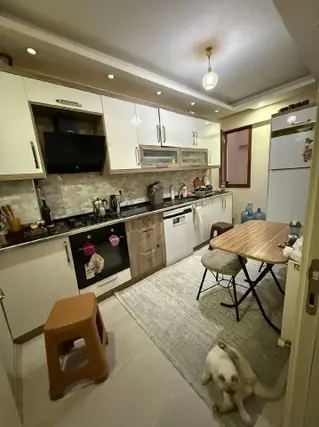 Özcan Emlak'tan Muradiye'de 3+1 Arakat Asansörlü Ebeveyn Banyolu