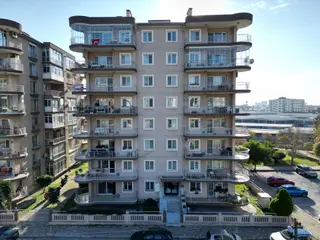 Çiğli Ataşehir'de Satılık 3+1 Yüksek Kira Getirili Önü Açık Ferah Daire