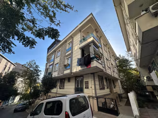 İstanbul House'dan B.evler'de 9 Yıllık Binada Geniş 4+2 Dublex