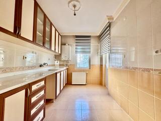 İmir Emlak'tan Pursaklar Merkez'dehastane Yak.3+1 Y.giriş 125m²