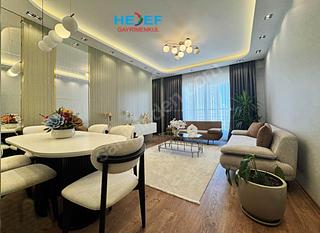 Hedef'ten Yaşardoğu Cad. Üzeri Gmk'ya Yakın Kapalı Otoparklı 4+1
