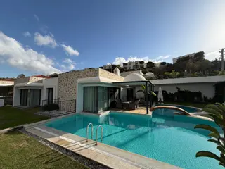 Bodrum 'da Satılık Bitez’in Kalbinde 5+2 Tam Müstakil Havuzlu Villa
