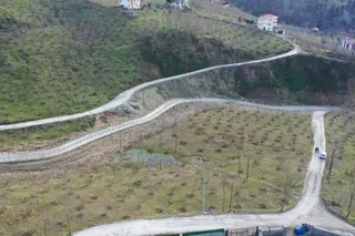 Trabzon Uğurlu Satılık Villalık 3.700 M2 Arazi