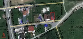 Bolluca'da Villa İmarlı Villaların Yanı Başında Köşe Başı Arsa