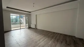 Öz Gaye Emlaktan Develi Gölemende Satılık 4+1 Daire