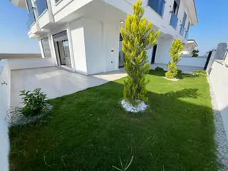 Didim Merkezde Ön Cephe, Otoparklı 3+1 Villa