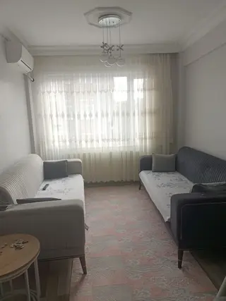 Salma Tomruk Caddesi Üzerinde Ferah 2+1