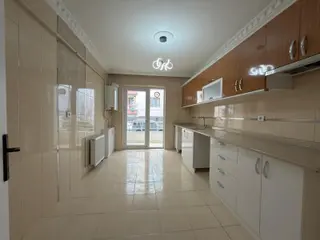 Keçiören Kanunı Mah Y.giriş Altı Daire Asansörlü Teras Balkonlu Daire