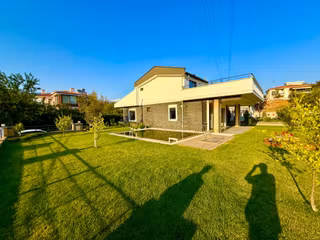 ▶ ▶ Akçay Körfez'den 610 M2 Arsa İçinde Havuzlu 4+1 Tam Bağımsız Villa
