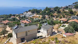 Stop’tan Dünyaca Ünlü Faralya’da Full Deniz Manzaralı 370m² Tripleks Villa