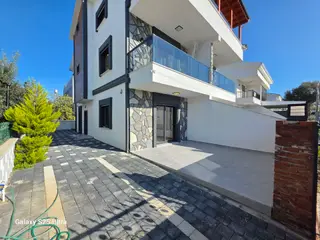 💥 Aydınlık Didim Hisar Mahallesinde Satılık Tripleks Villa 💥