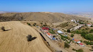 Han'dan Göl Manzaralı İmara Sınır Yola Cephe Kelepir Tarla